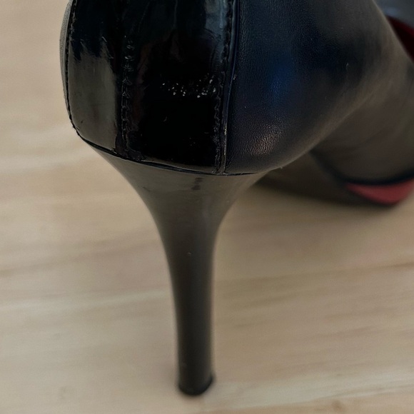 Guess Leather Heels/Size 6 - Picture 8 of 15